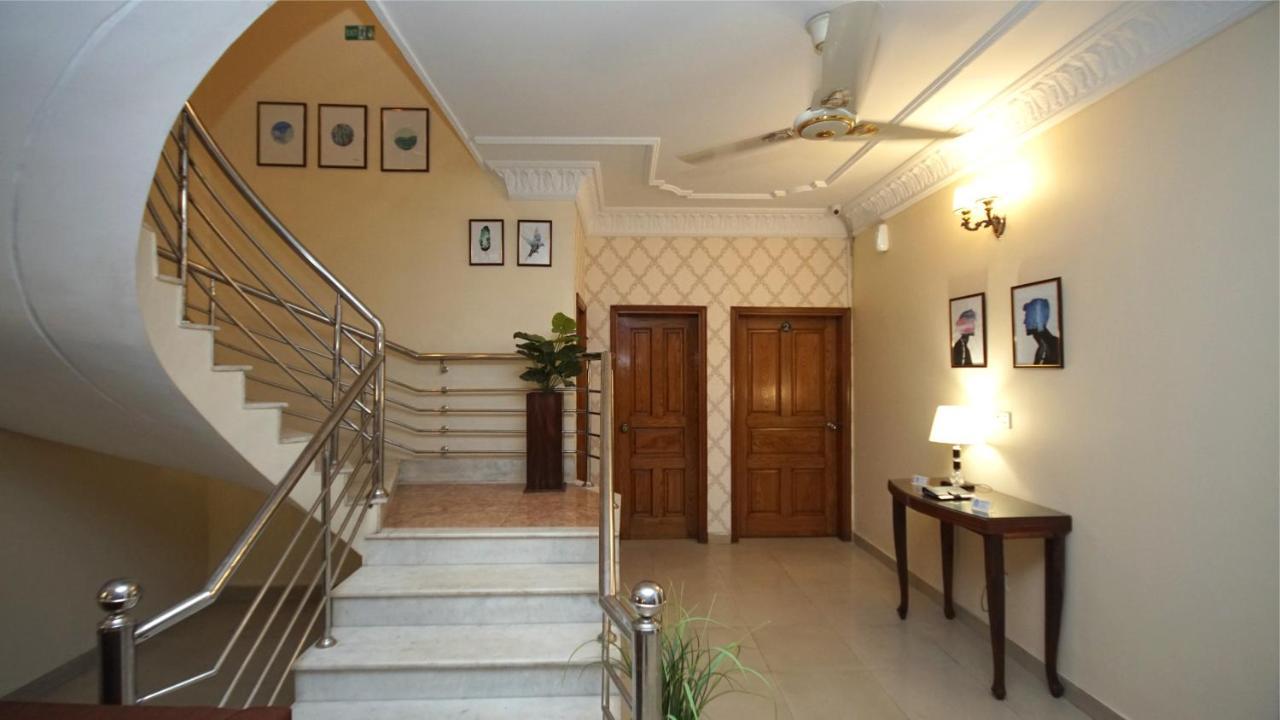World Inn Hotel Karachi Exterior photo
