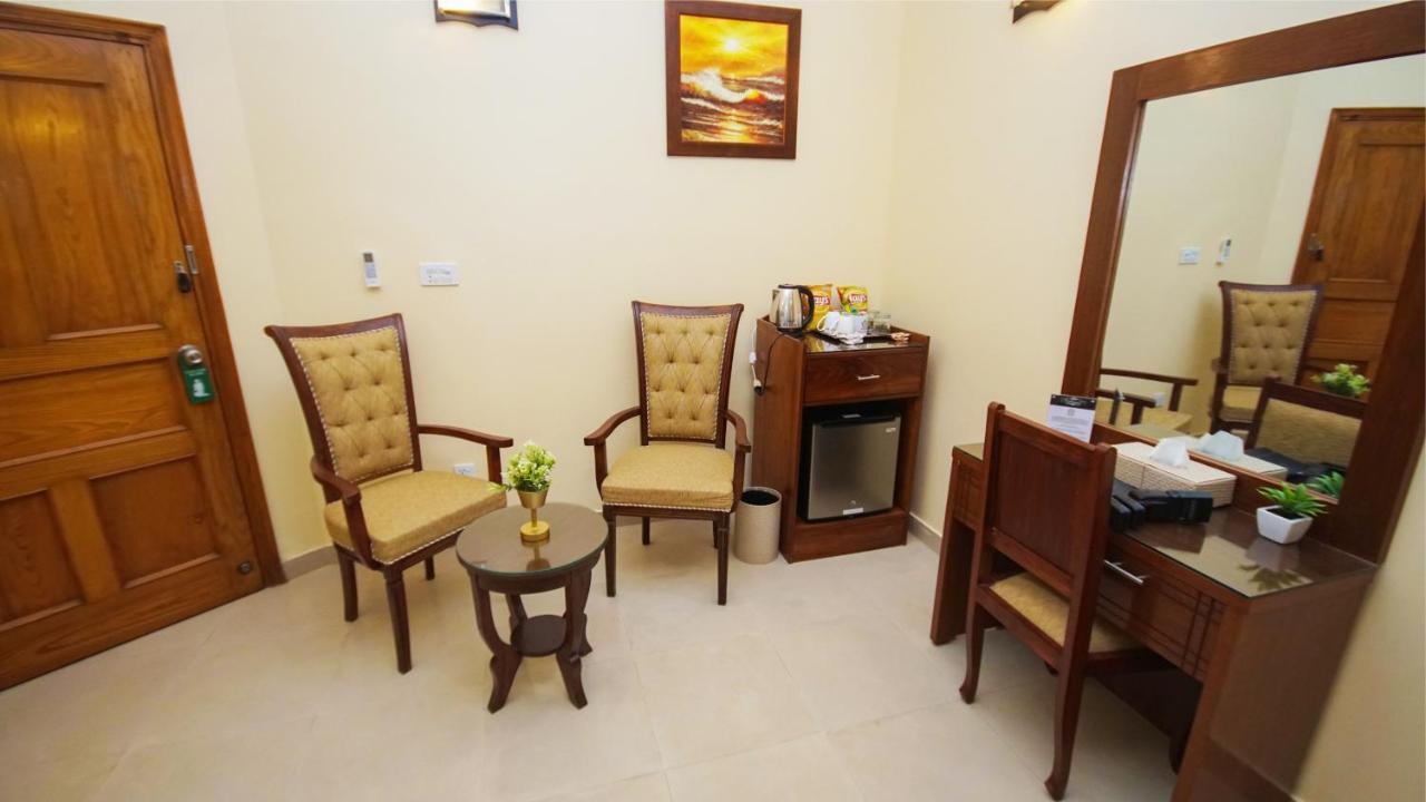 World Inn Hotel Karachi Exterior photo