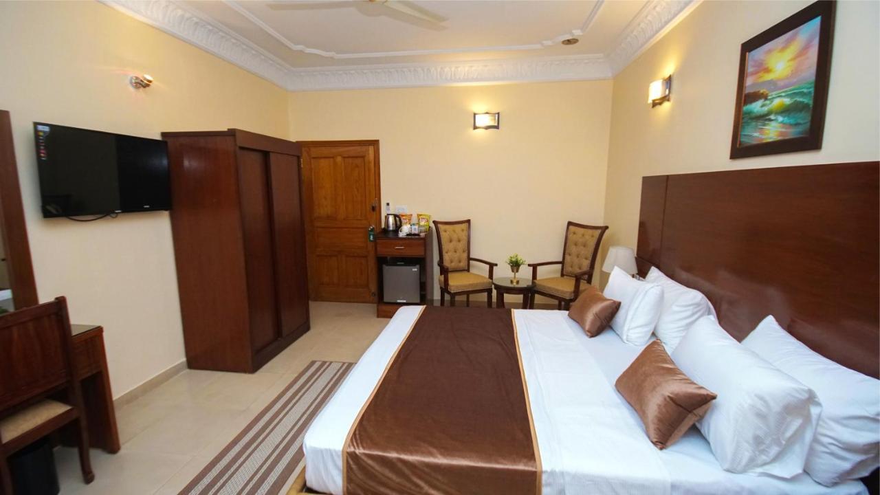 World Inn Hotel Karachi Exterior photo