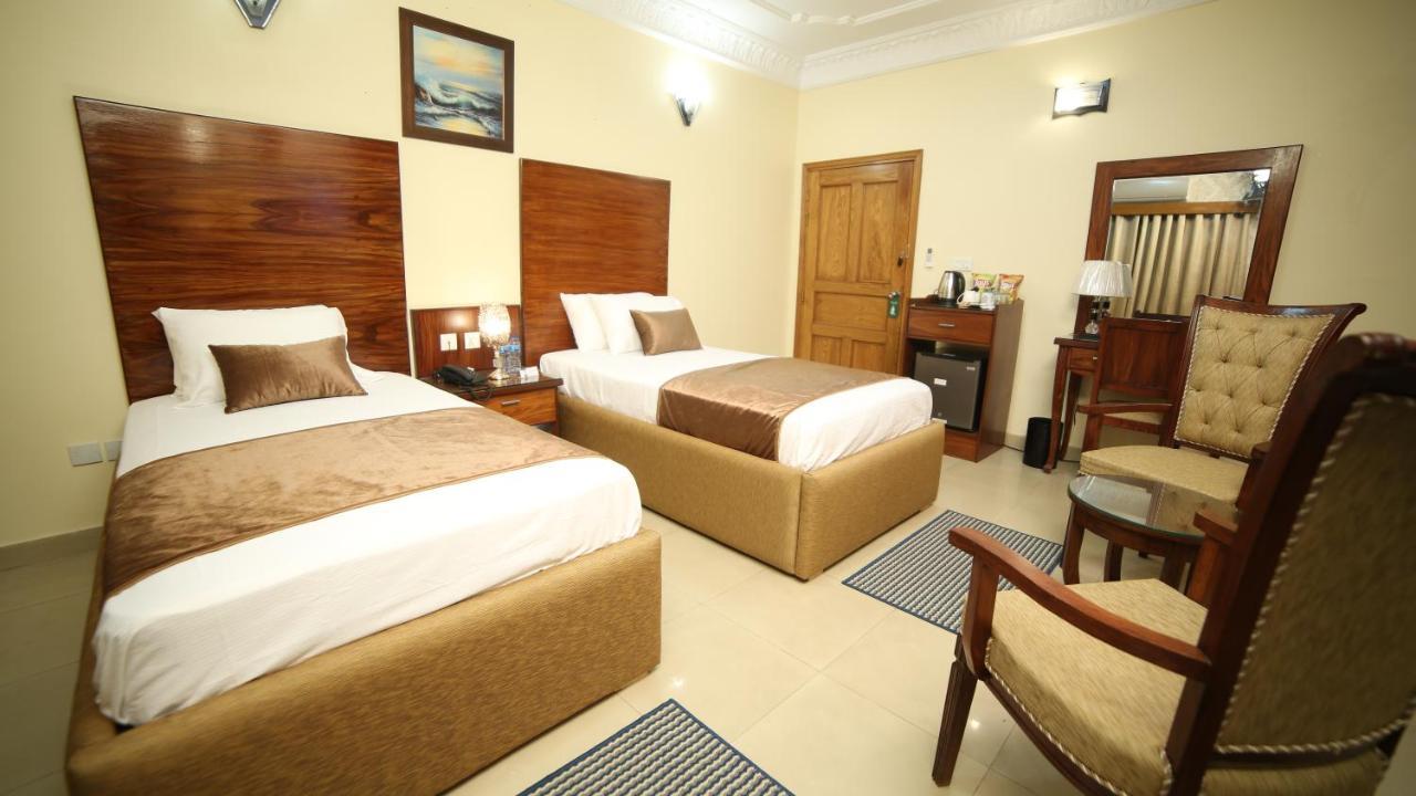World Inn Hotel Karachi Exterior photo