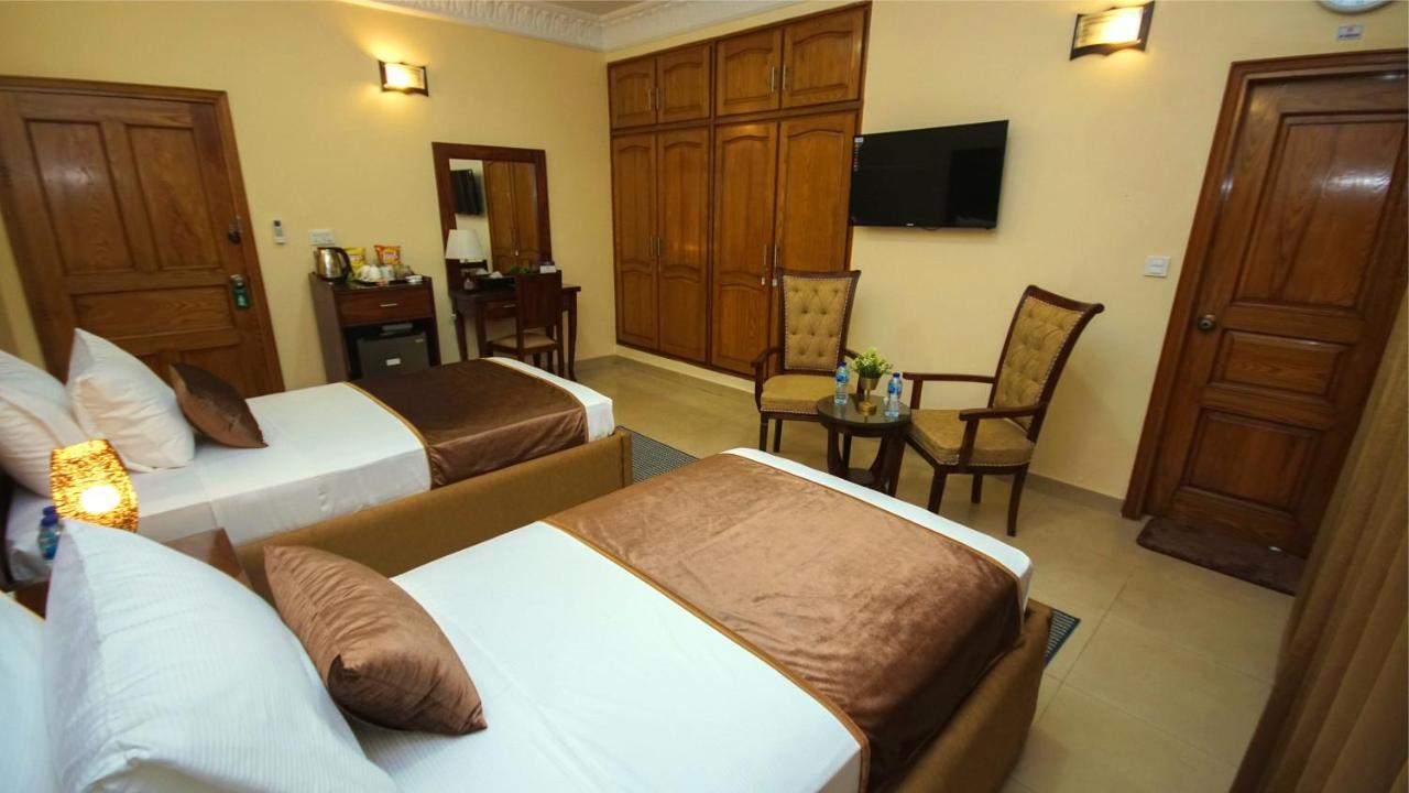 World Inn Hotel Karachi Exterior photo