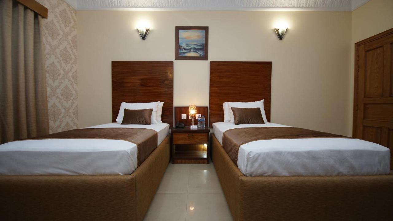 World Inn Hotel Karachi Exterior photo