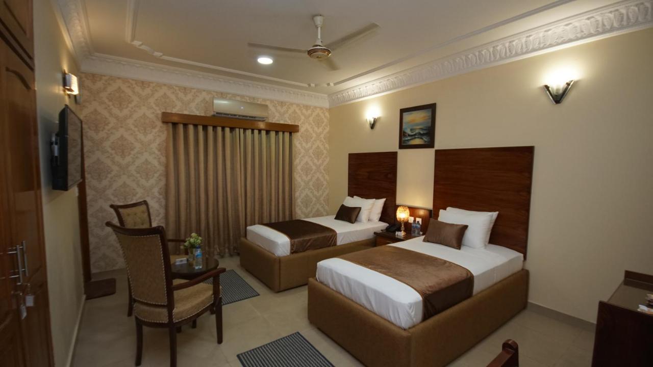 World Inn Hotel Karachi Exterior photo
