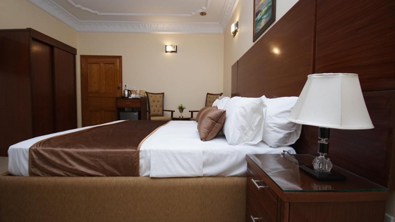 World Inn Hotel Karachi Exterior photo