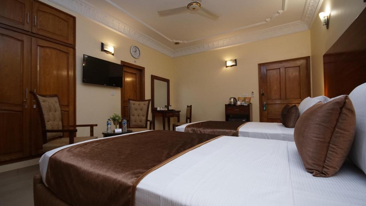 World Inn Hotel Karachi Exterior photo
