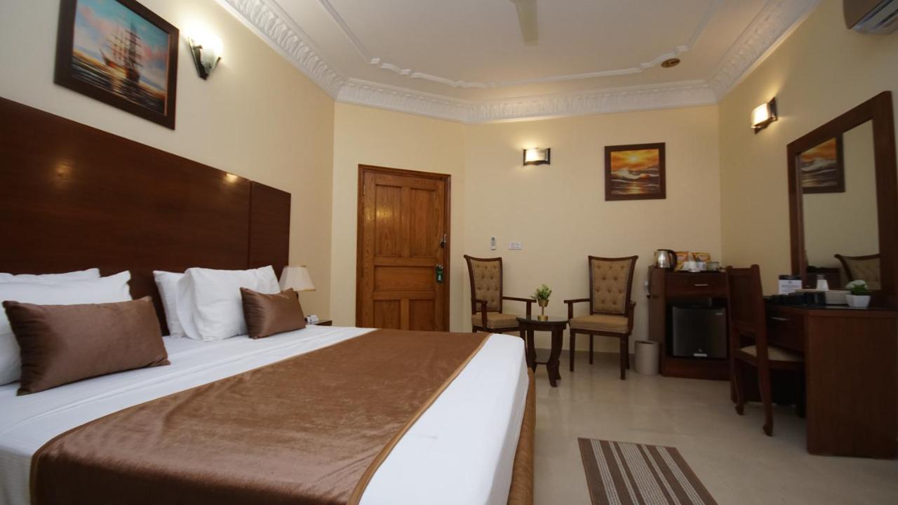 World Inn Hotel Karachi Exterior photo
