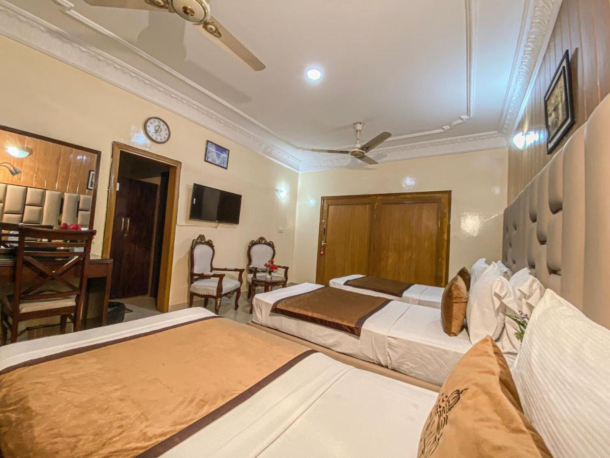 World Inn Hotel Karachi Exterior photo